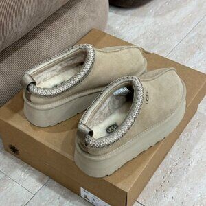 Ugg Tazz Platform Slippers Chestnut
